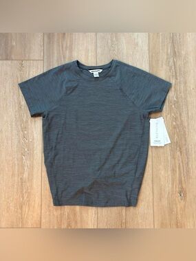 Women’s Athleta XS Ultimate Train Textured Tee